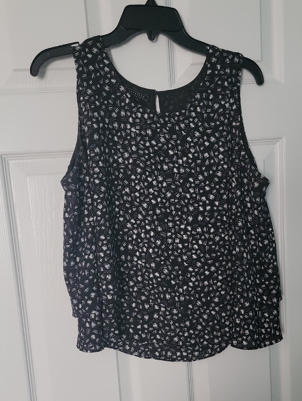 Metaphor Black and White Printed Sleeveless Camisole